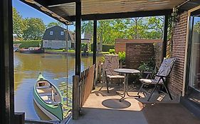 Atelieronwater # De Zwaan